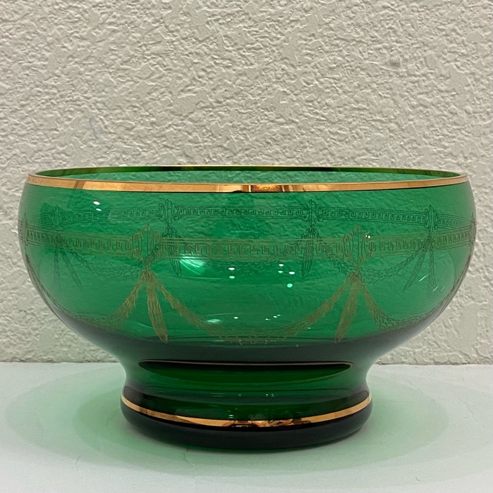 Vintage Mid Century Bohemian Art Glass Emerald Bowl Gold Gilt Victorian 7 1/4”